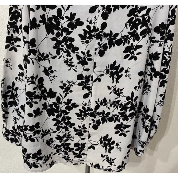 Shein Curve Womens 1XL Blouse Tunic 1/4 Button Collared - Picture 10 of 10